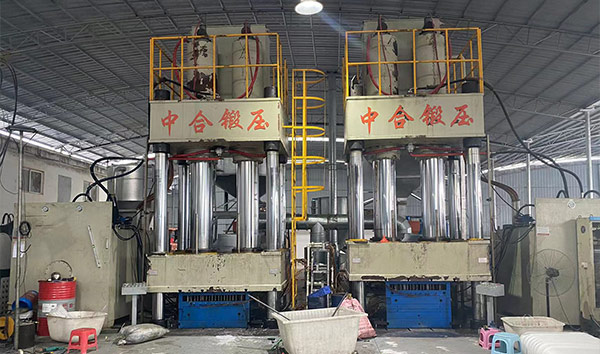 1000噸四柱液壓機(jī)（復(fù)合材料模壓、陶瓷粉末成型）