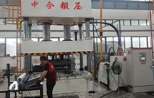 拉伸不銹鋼水槽需要多大噸位液壓機(jī)？