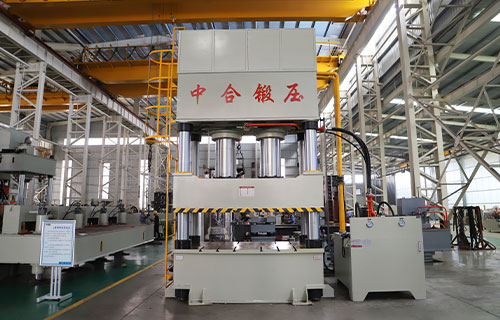 如何選擇可靠的1000噸四柱液壓機(jī)廠家？
