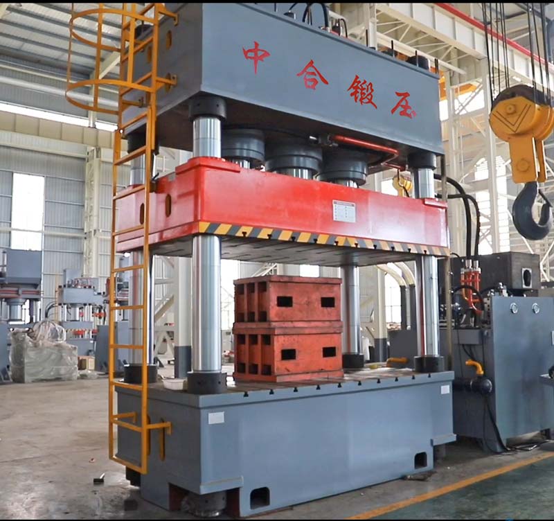 1500噸三梁四柱液壓機(jī)的參數(shù)、價(jià)格(圖2)